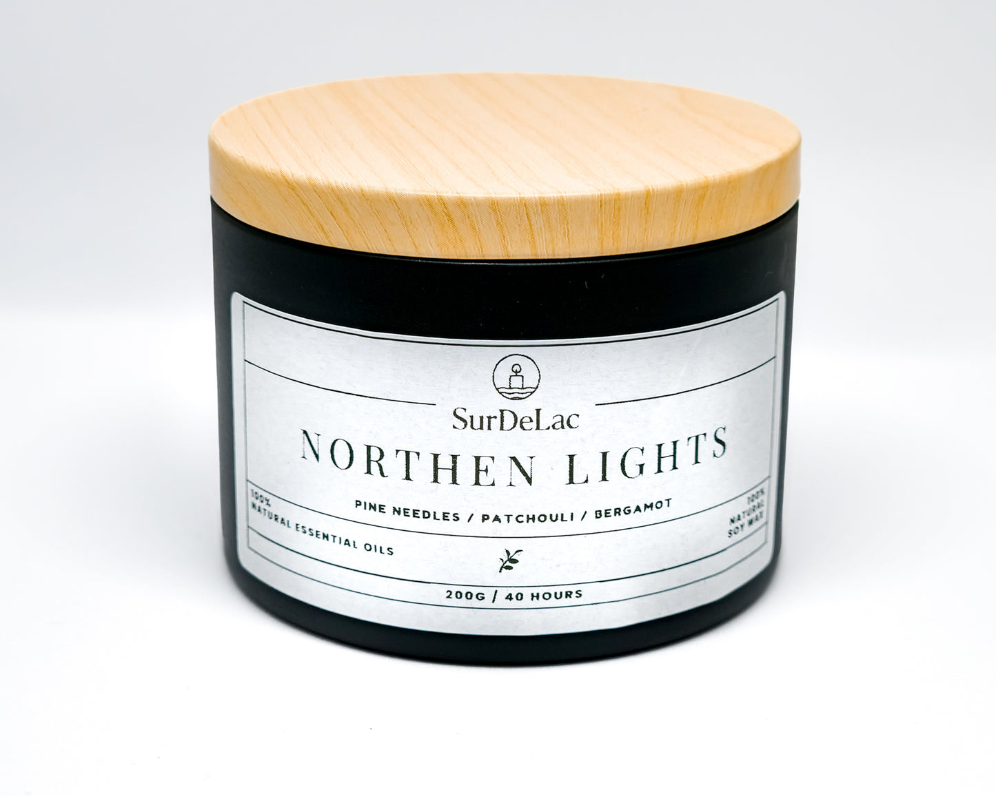 Northern Lights – Lumânare Artizanală Turnată Manual din Ceară de Soia