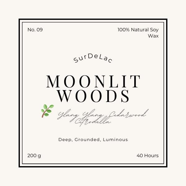 Moonlit Woods – Lumânare Artizanală Turnată Manual din Ceară de Soia