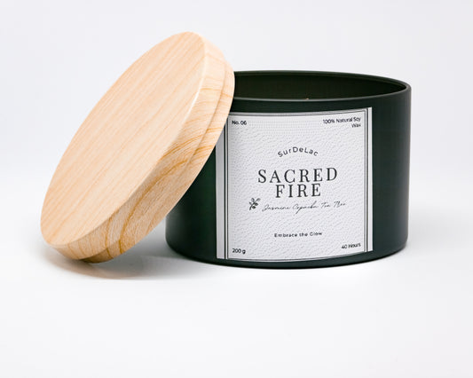 Sacred Fire – Lumânare Artizanală Turnată Manual din Ceară de Soia