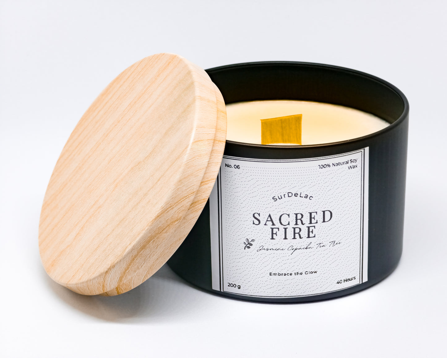 Sacred Fire – Lumânare Artizanală Turnată Manual din Ceară de Soia