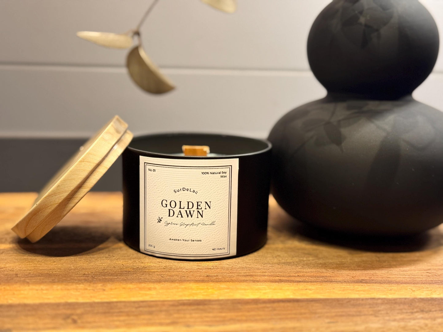 Golden Dawn - Lumânare Artizanală Turnată Manual din Ceară de Soia